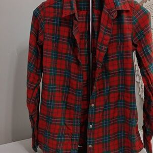 PREOWNED - UNIQLO LONG SLEEVED BUTTON FRONT SHIRT WOMENS SIZE S